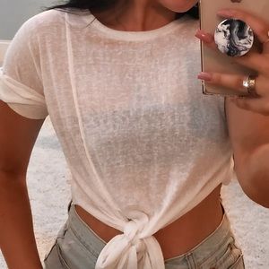 ⭐️Vestique white tie top⭐️